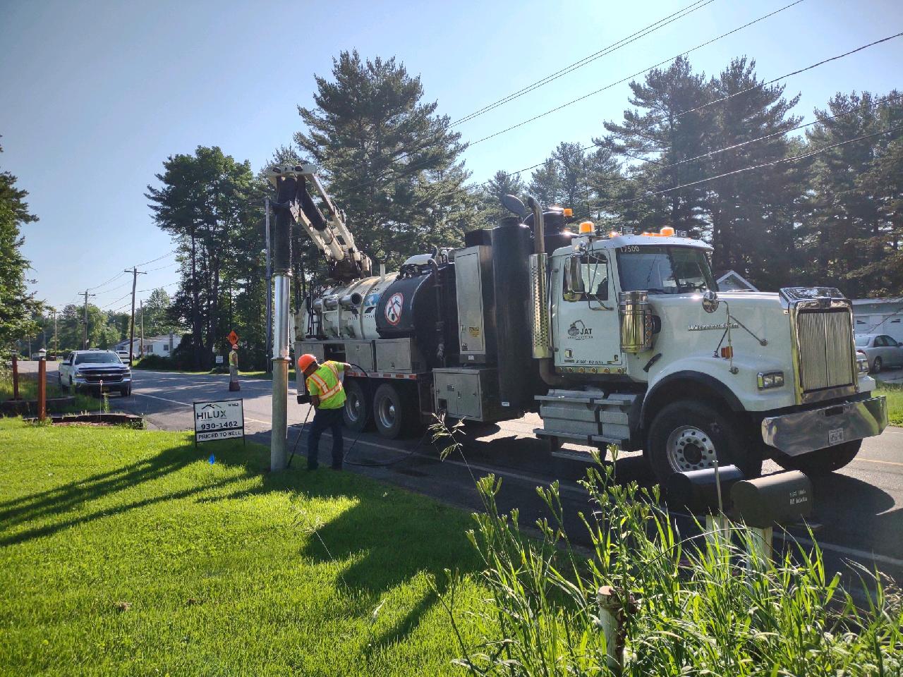 Hydrovac Excavation Guilderland NY, expose existing utilities
